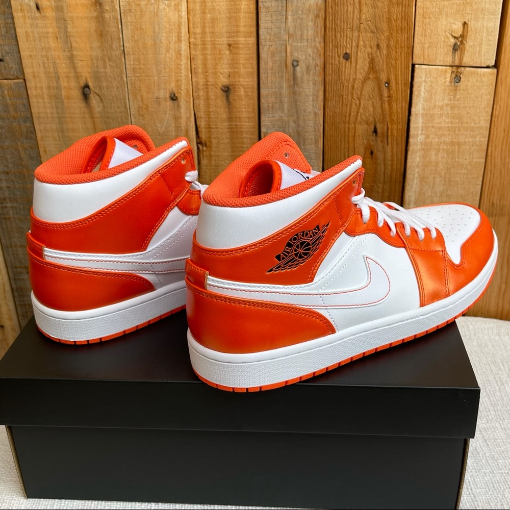 AIR JORDAN 1 MID SE ELECTRO ORANGE 11.5 BRAND NEW IN BOX - Picture 9 of 14